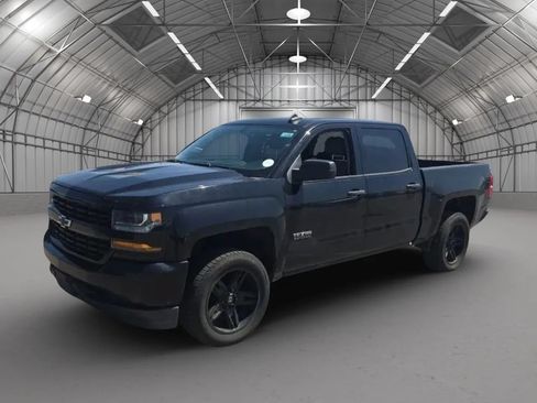 Used 2018 Chevrolet Silverado 1500 Custom w/ Texas Edition RWD image 12