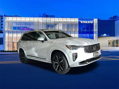 New 2026 Volvo XC90 B5 Core w/ Protection Package