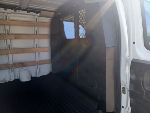 Used 2024 Chevrolet Express 2500 w/ Driver Convenience Package RWD image 15