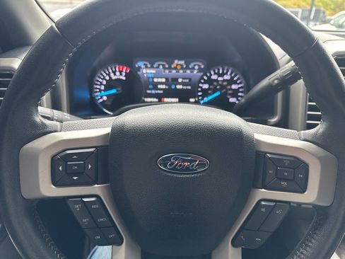 Used 2017 Ford F250 Lariat w/ Chrome Package image 38