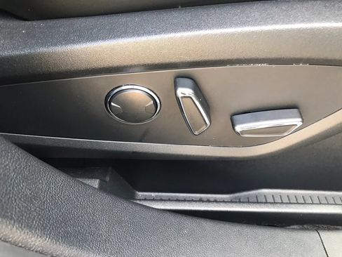 Used 2016 Lincoln MKX Reserve w/ Luxury Package AWD/4WD image 50