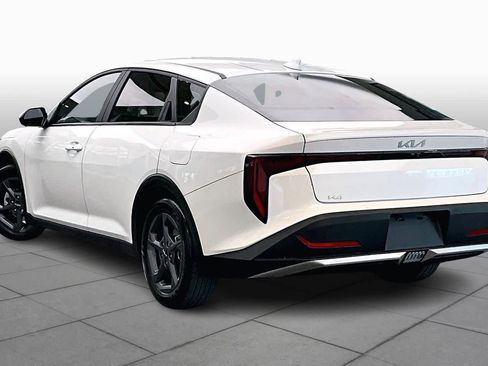 Used 2025 Kia K4 LXS image 11