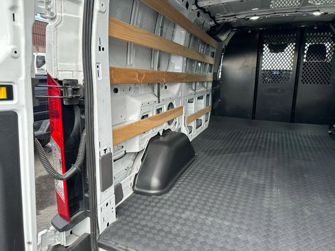 Used 2024 Ford Transit 250 Low Roof w/ Exterior Upgrade Package image 9