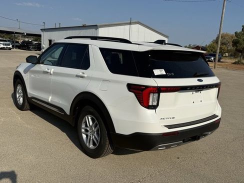 New 2025 Ford Explorer Active w/ Active Comfort Package image 6