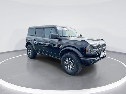 Used 2025 Ford Bronco Badlands AWD/4WD image 2