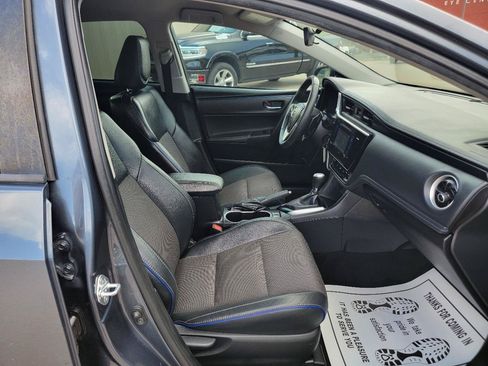 Used 2017 Toyota Corolla SE w/ Carpet Mat Package (TMS) FWD image 7