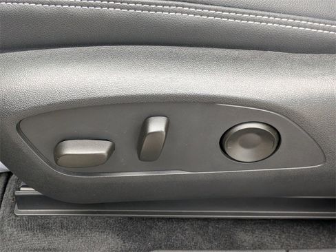 New 2024 Chevrolet Blazer EV LT image 31