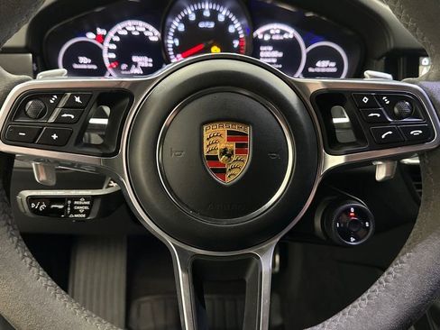 Used 2021 Porsche Cayenne GTS image 18