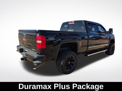 Used 2017 GMC Sierra 2500 Denali w/ Duramax Plus Package image 6