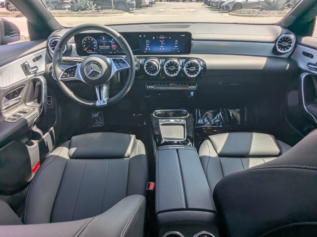 Certified 2025 Mercedes-Benz CLA 250 4MATIC image 2