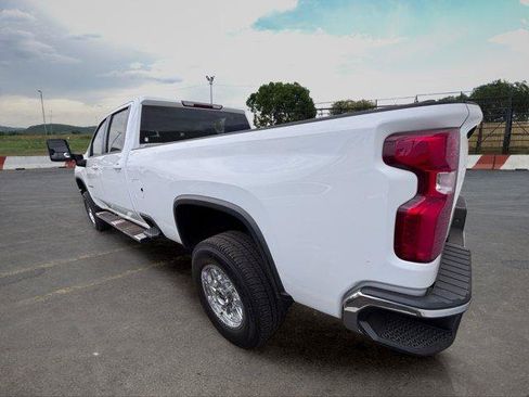Used 2021 Chevrolet Silverado 3500 LT w/ Convenience Package AWD/4WD image 4