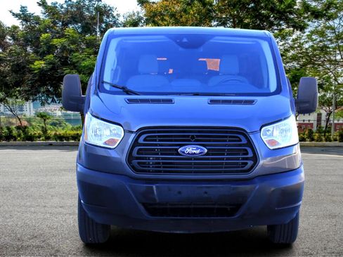 Used 2018 Ford Transit 350 XLT image 2