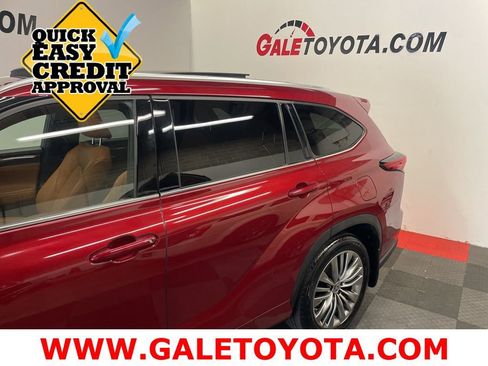 Used 2021 Toyota Highlander Platinum AWD/4WD image 7