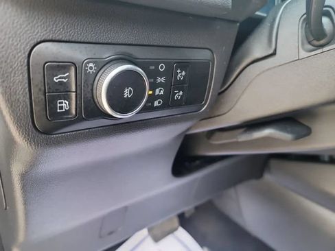 Used 2025 Ford Escape ST-Line Elite w/ Premium Technology Package AWD/4WD image 14