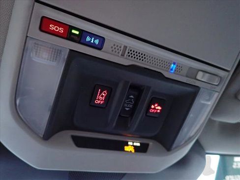 Used 2024 Subaru Forester Premium image 24