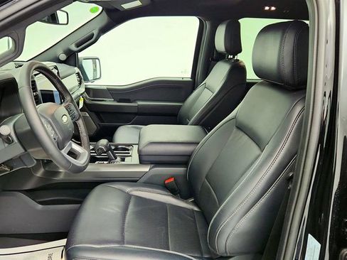 Used 2025 Ford F150 Lariat w/ Equipment Group 501A Mid image 18