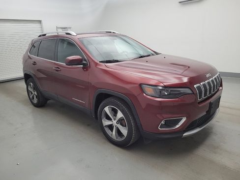 Used 2019 Jeep Cherokee Limited FWD image 11