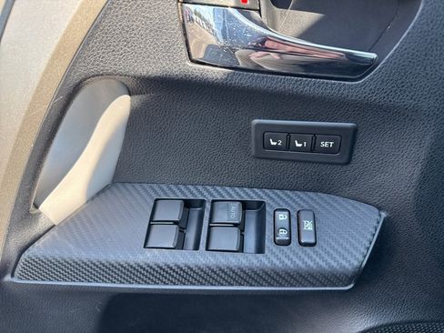 Used 2013 Toyota RAV4 Limited image 26