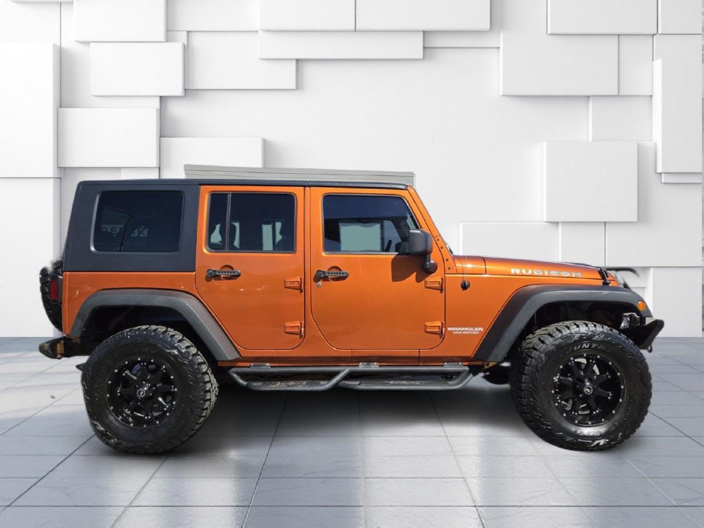 Used 2010 Jeep Wrangler Unlimited Rubicon AWD/4WD image 4