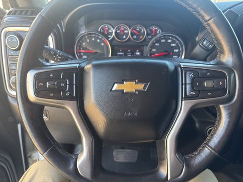 Used 2021 Chevrolet Silverado 2500 LT w/ Convenience Package image 12