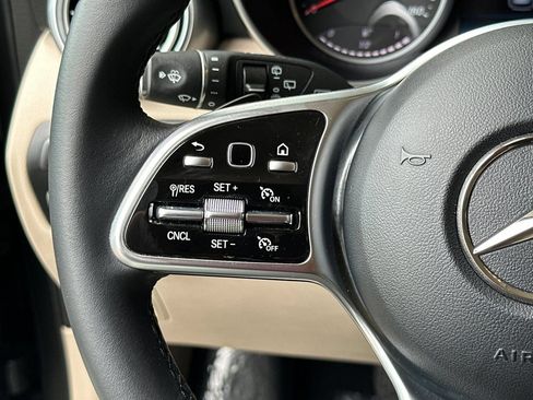 Certified 2022 Mercedes-Benz GLC 300 w/ Premium Package Lite image 32