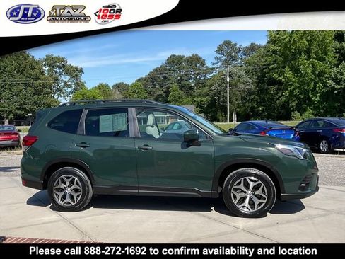 Used 2023 Subaru Forester Premium AWD/4WD image 8