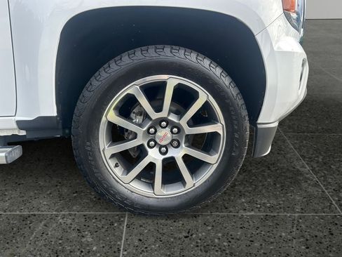 Used 2019 GMC Canyon Denali AWD/4WD image 9
