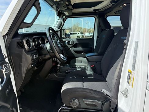 Used 2022 Jeep Wrangler Unlimited Rubicon 4xe w/ Cold Weather Group image 25