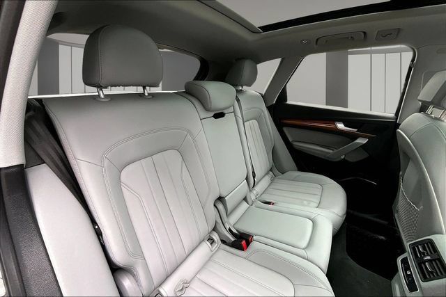 Certified 2023 Audi Q5 2.0T Premium Plus w/ Premium Plus Package AWD/4WD image 25