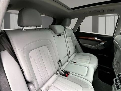 Certified 2023 Audi Q5 2.0T Premium Plus w/ Premium Plus Package AWD/4WD image 25