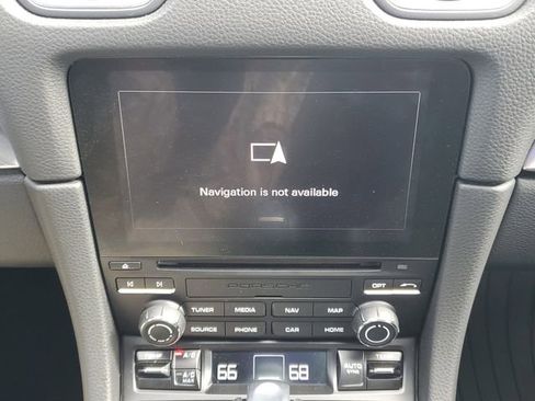 Used 2019 Porsche 718 Boxster image 27