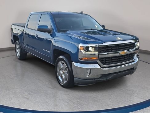 Used 2018 Chevrolet Silverado 1500 LT w/ All Star Edition RWD image 3