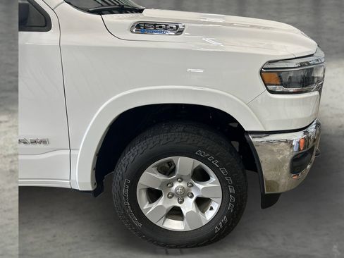 Used 2025 RAM 1500 Big Horn AWD/4WD image 21