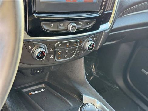 Used 2018 Chevrolet Traverse Premier w/ Driver Confidence II Package image 16