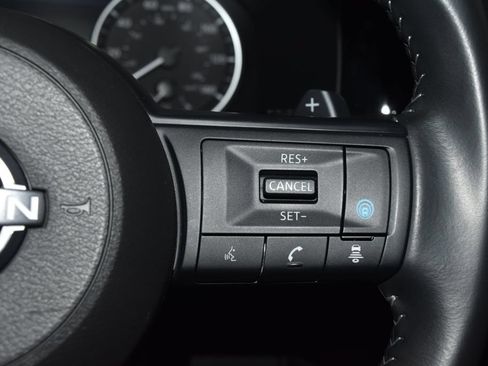 Certified 2025 Nissan Pathfinder SV AWD/4WD image 8