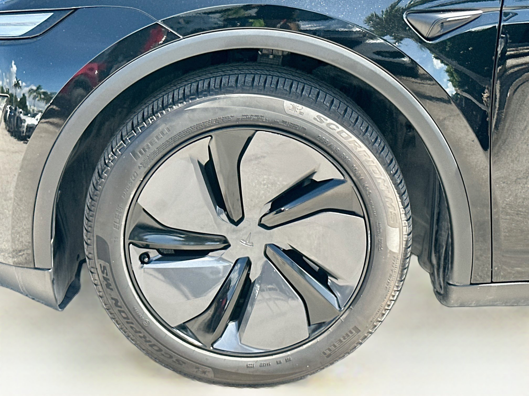 Used 2026 Tesla Model Y AWD image 27