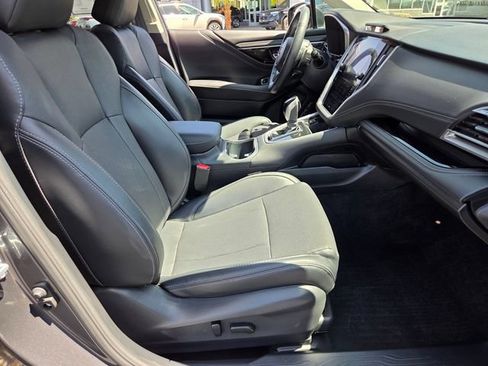 Used 2025 Subaru Outback Limited AWD/4WD image 16
