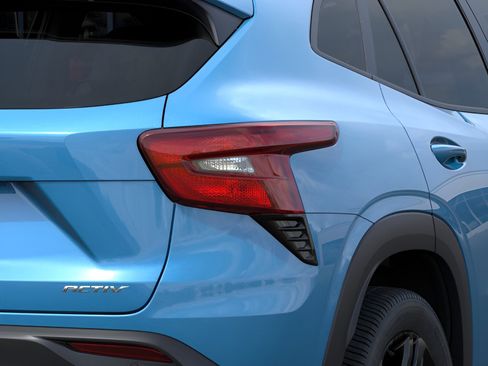 New 2026 Chevrolet Trax ACTIV w/ Driver Confidence Package FWD image 11