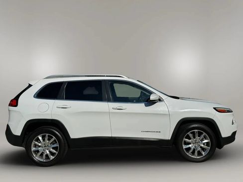 Used 2014 Jeep Cherokee Limited w/ Trailer Tow Group AWD/4WD image 4
