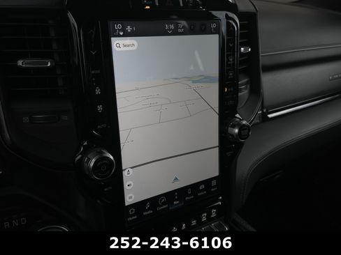 Used 2022 RAM 1500 Limited AWD/4WD image 16