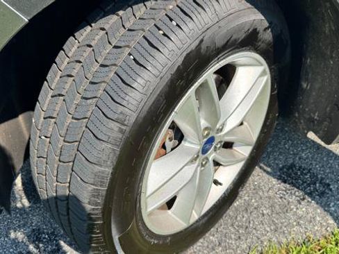 Used 2015 Ford Edge SEL w/ Cargo Accessory Package AWD/4WD image 10