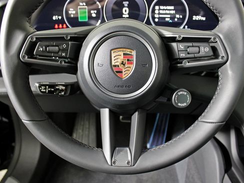 Used 2026 Porsche Taycan image 24