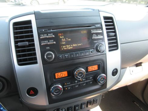 Used 2014 Nissan Frontier SV w/ SV Value Truck Package AWD/4WD image 25