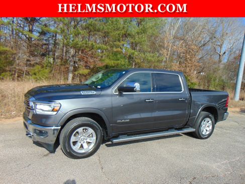 Certified 2019 RAM 1500 Laramie image 3