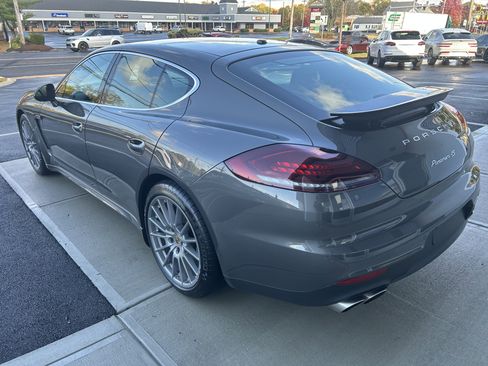 Used 2014 Porsche Panamera 4S image 10