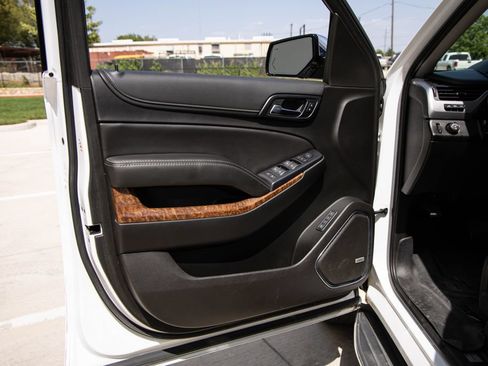Used 2017 Chevrolet Tahoe Premier RWD image 18