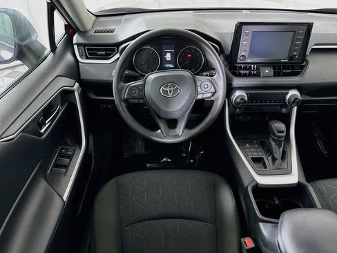 Certified 2022 Toyota RAV4 XLE AWD/4WD image 4