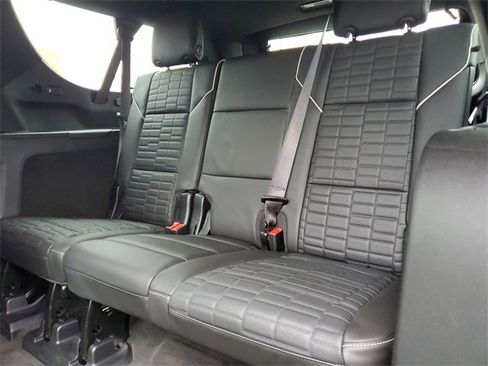 Certified 2024 Cadillac Escalade ESV V w/ LPO, ONYX Package image 29