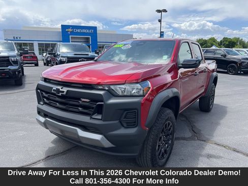 Used 2026 Chevrolet Colorado Trail Boss AWD/4WD image 2