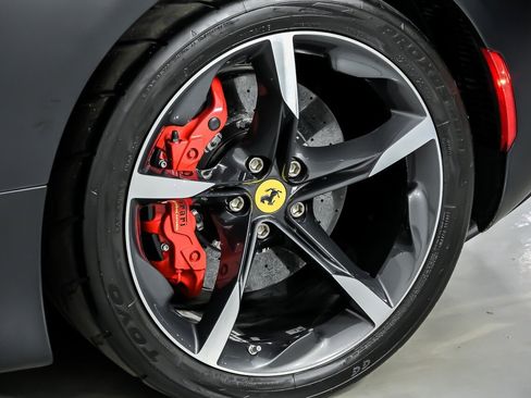 Used 2022 Ferrari SF90 Stradale AWD/4WD image 19